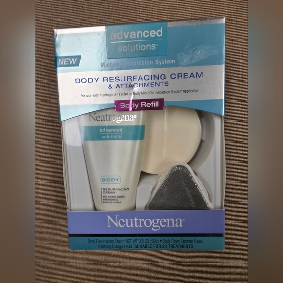 Neutrogena Other - Neutrogena Advanced Solutions Body Resurfacing Cream Set - White and Black